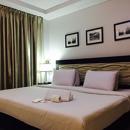 ดรากอนลิงค์ สวีท Hotel Makati City ภายนอก รูปภาพ