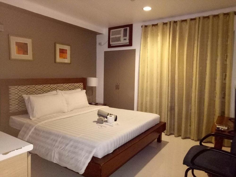 ดรากอนลิงค์ สวีท Hotel Makati City ภายนอก รูปภาพ