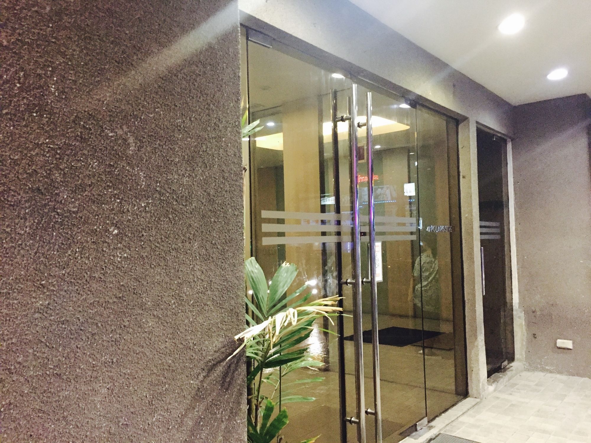 ดรากอนลิงค์ สวีท Hotel Makati City ภายนอก รูปภาพ